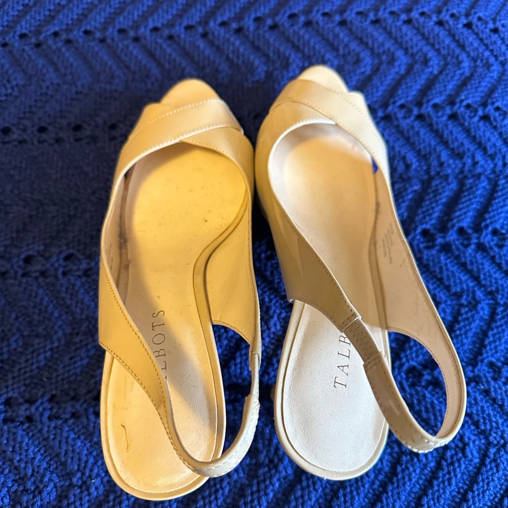 Women’s heels, Talbots